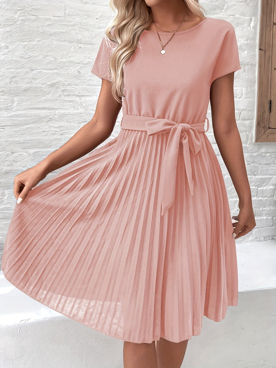 Femme portant Robes Alithia | Maxi - robe élégante et chic pour femme