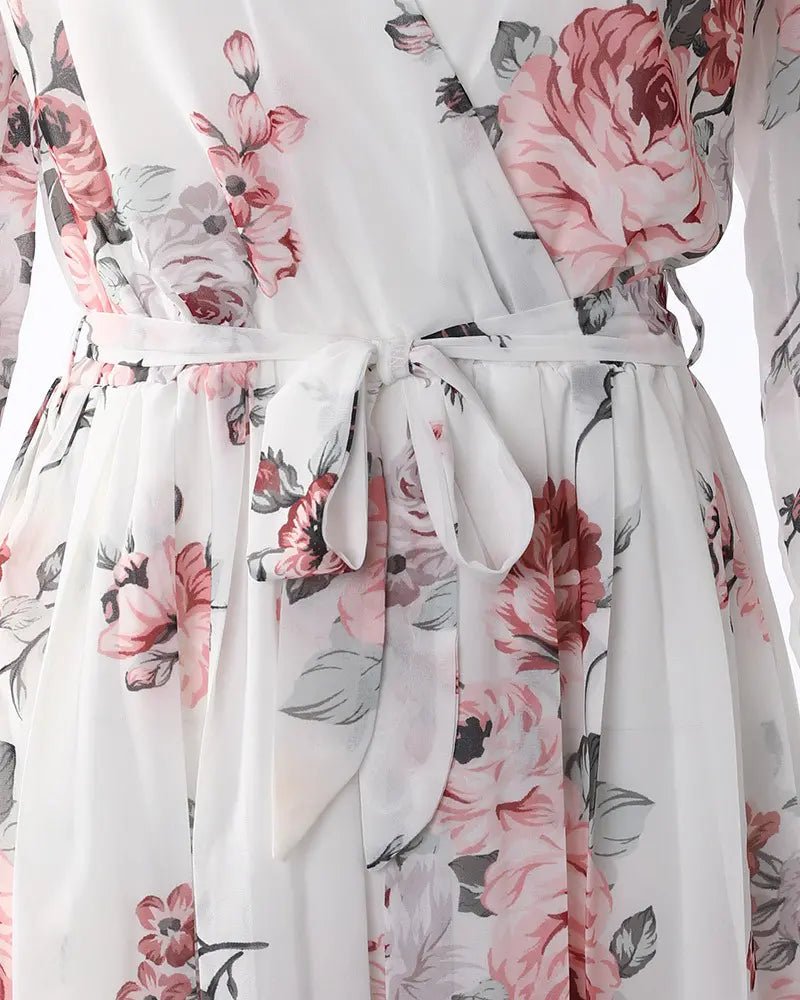 Femme portant Robes Althelia | Robe Pour Femmes À Imprimé Floral | Blanc