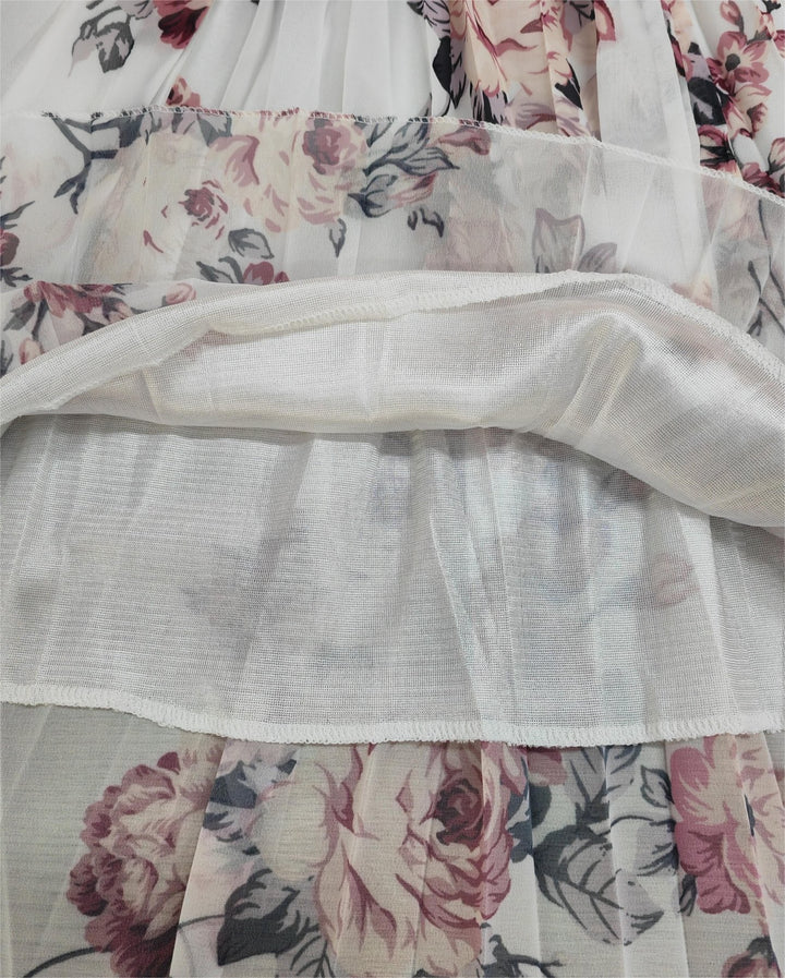 Femme portant Robes Althelia | Robe Pour Femmes À Imprimé Floral | Blanc