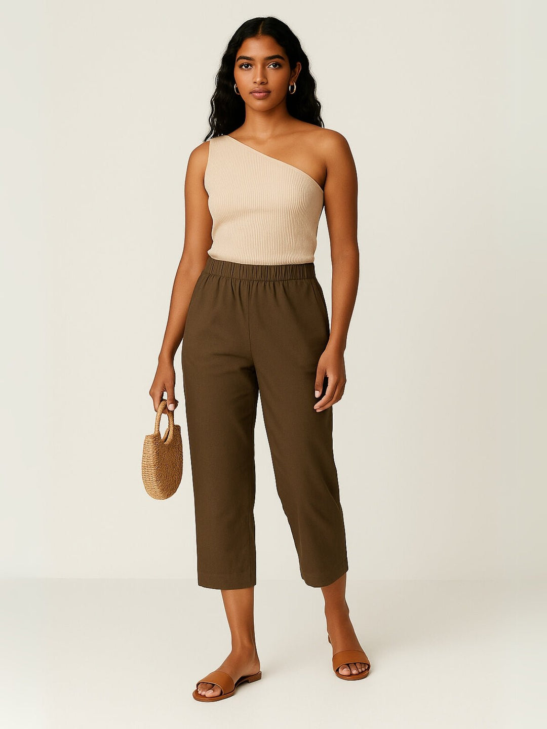 Femme portant Pantalon Alundra | Pantalon capri à coupe large