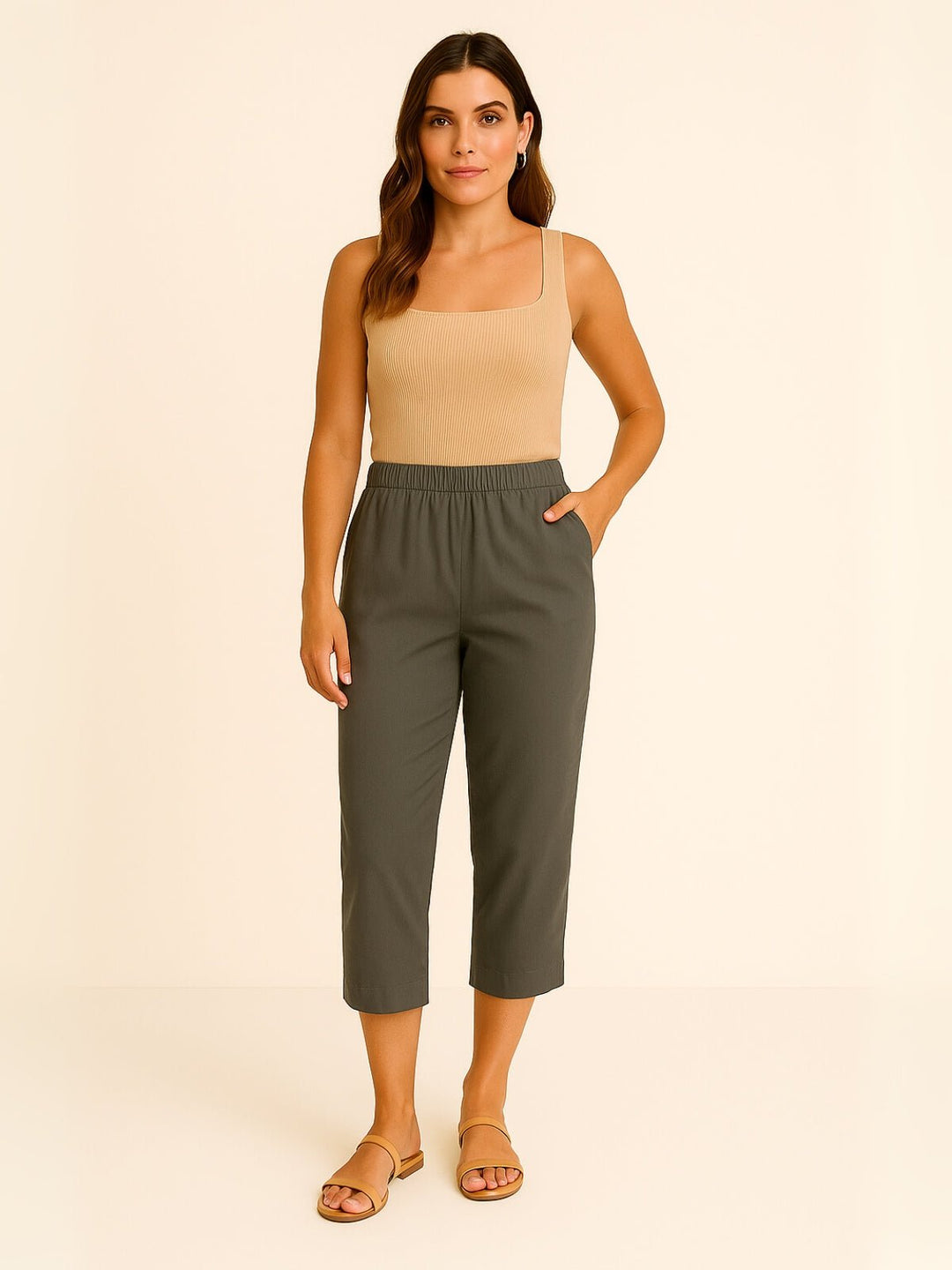 Femme portant Pantalon Alundra | Pantalon capri à coupe large