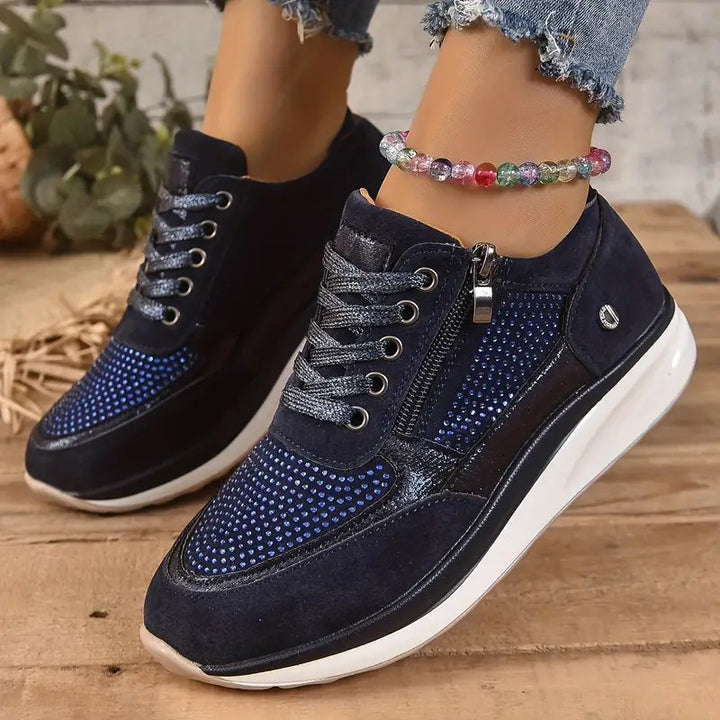 Femme portant Baskets Alyssa | Chaussures Orthopédiques Confortable