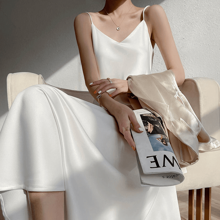 Femme portant Robes Alyssandra | Robe En Tissu De Qualité Supérieure Pour Femmes
