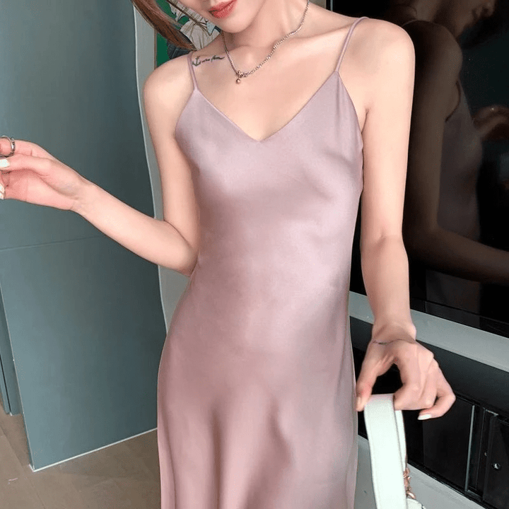 Femme portant Robes Alyssandra | Robe En Tissu De Qualité Supérieure Pour Femmes