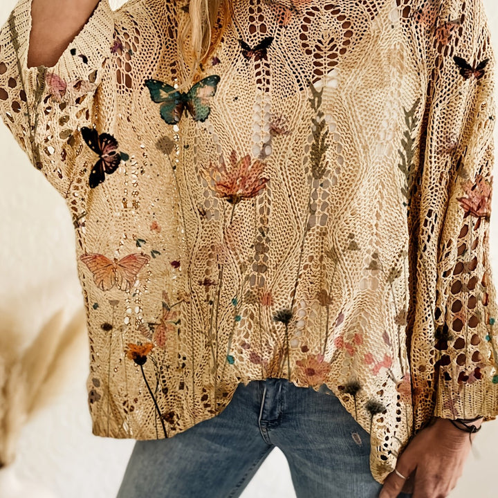 Femme portant Blouse Alyssara | Haut papillon épaules ajourées
