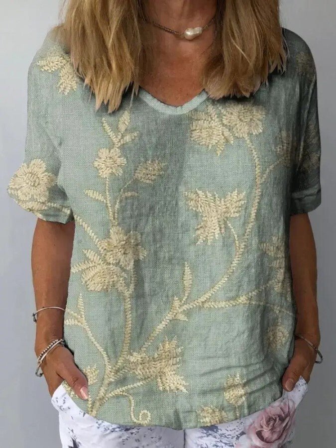 Femme portant Tops Amalia | Chemisier Floral Décontracté