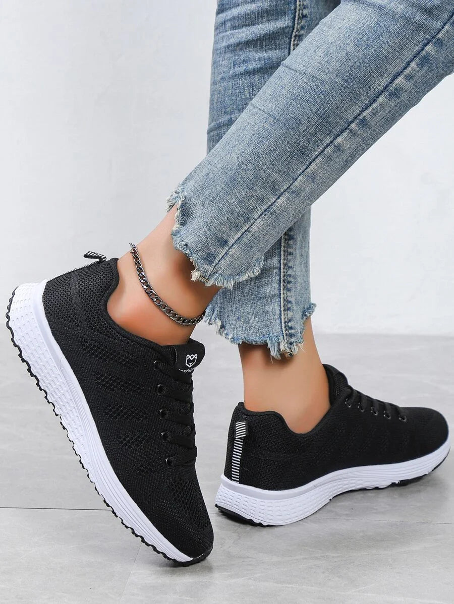 Femme portant Sneakers Amélie | Sneakers Orthopédiques Confortables
