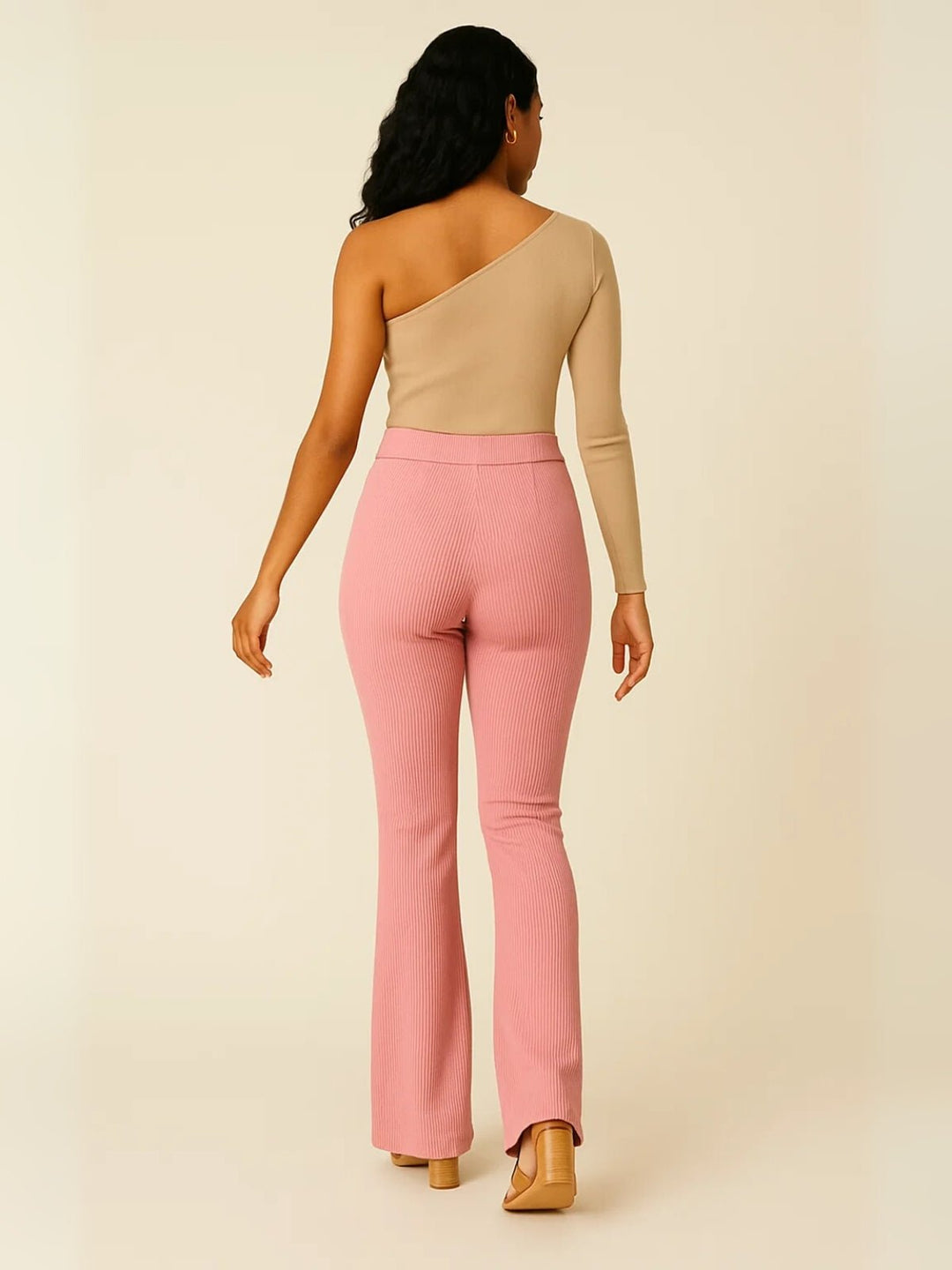 Femme portant Pantalon large Anjélica | pantalon côtelé confortable