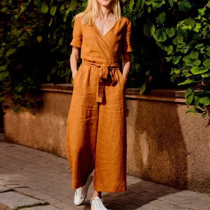 Femme portant Ensemble Armelia | Ensemble Confortable et Élégant Pour Femmes