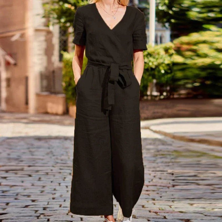 Femme portant Ensemble Armelia | Ensemble Confortable et Élégant Pour Femmes