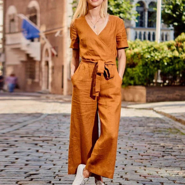 Femme portant Ensemble Armelia | Ensemble Confortable et Élégant Pour Femmes
