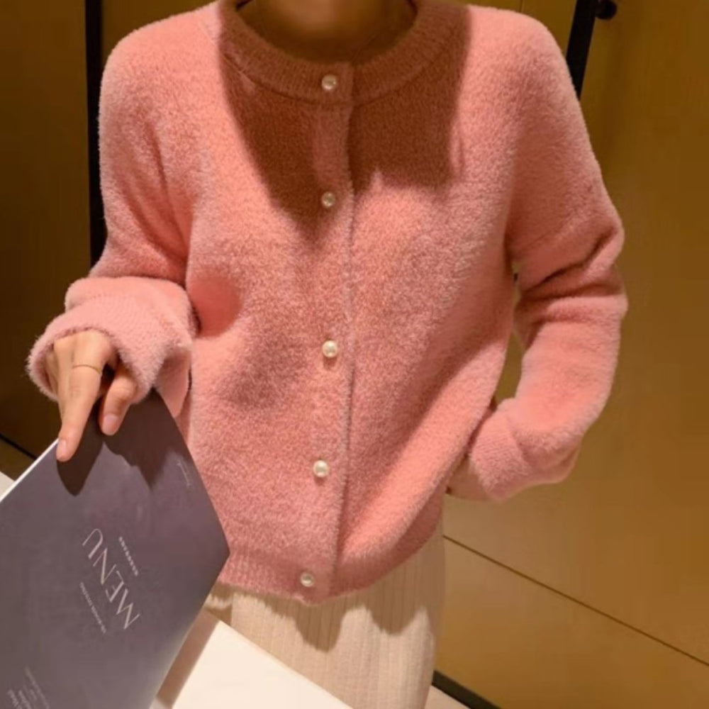 Femme portant Pulls Aurélia | Cardigan Décontracté