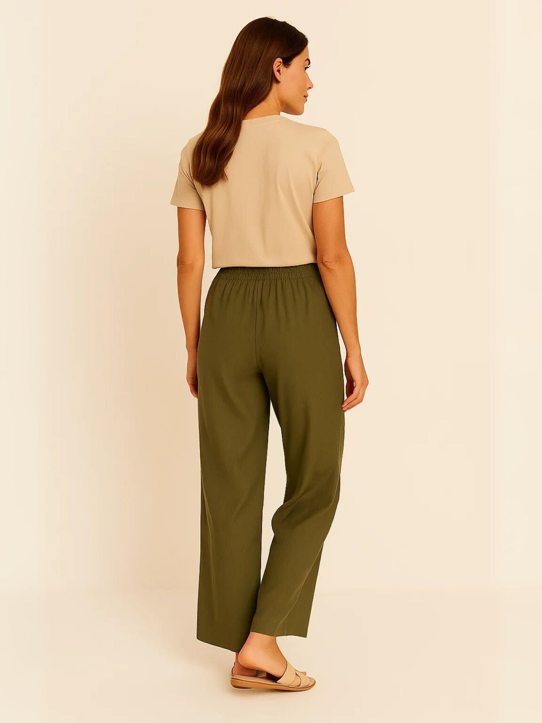Femme portant Pantalon Large Aurelya | Pantalon large taille haute rétro