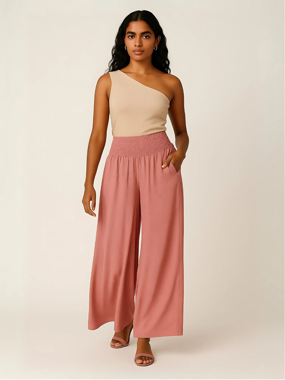 Femme portant Pantalon fluide Aurelyssa | Pantalon plissé à volants évasés