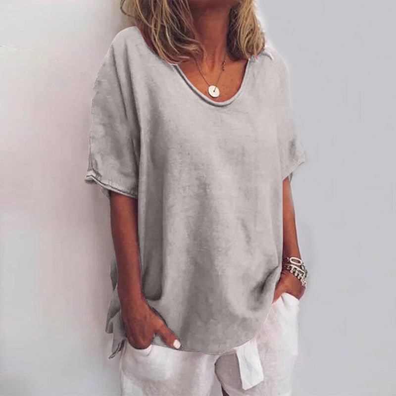 Femme portant Tops Aveline | Chemisier Ample et Confortable