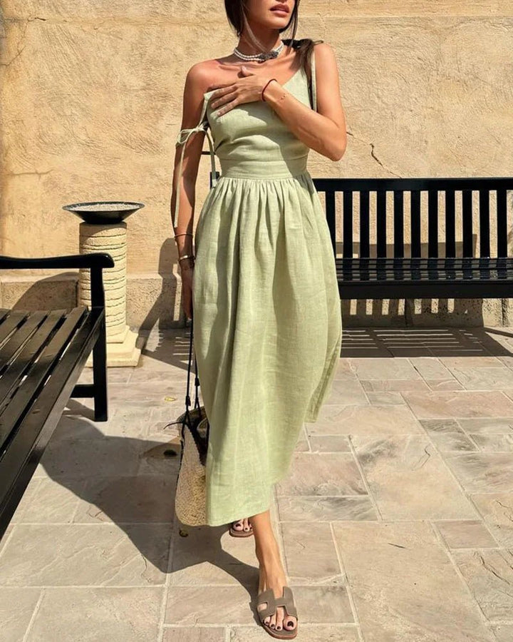 Femme portant Robes Aveline | Robe bustier dos nu confortable pour femmes