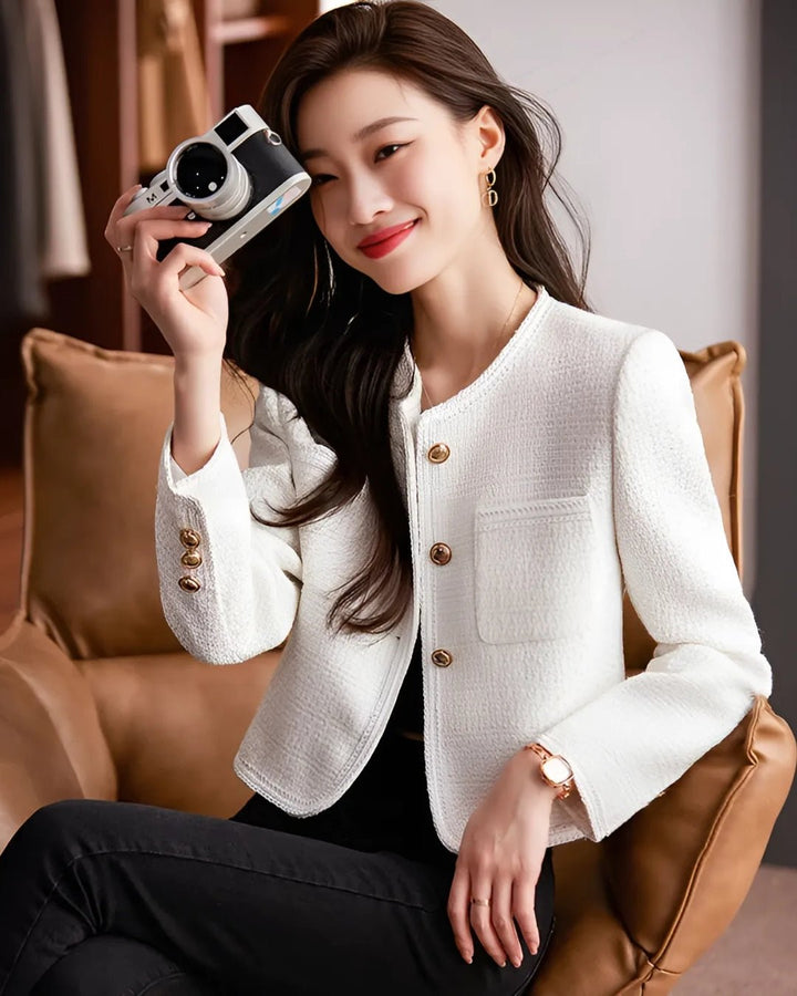 Femme portant Veste Calista | Manteau Court en Tweed