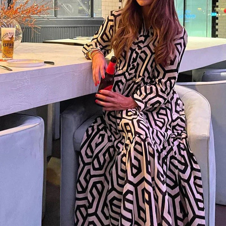 Femme portant Robes Caralina | Robe à manches longues à motifs géométriques pour femme