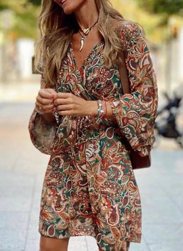 Femme portant Robe Bohème Cassiora | Confortable Robe Élégante