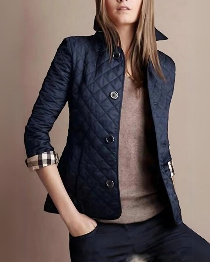 Femme portant Veste Céline | Veste Matelassée Chic