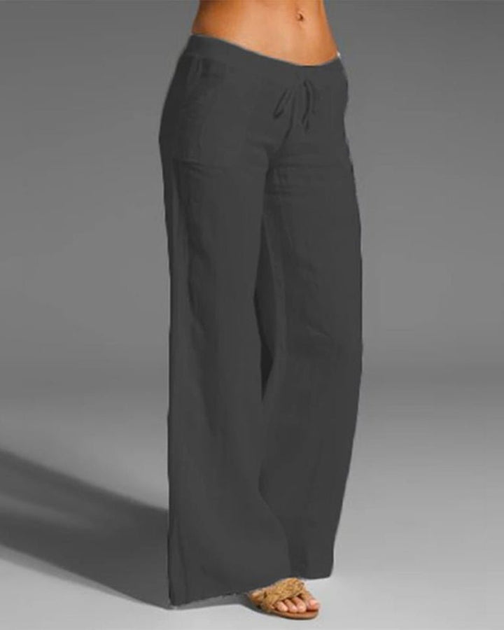 Femme portant Pantalons Clarisse | Pantalon Femme à Jambes Larges | Élégance et Confort