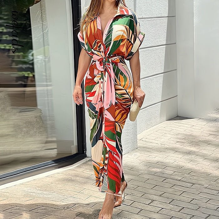 Femme portant Robes Clarisse | Robe Élégante Et Colorée Pour Femmes