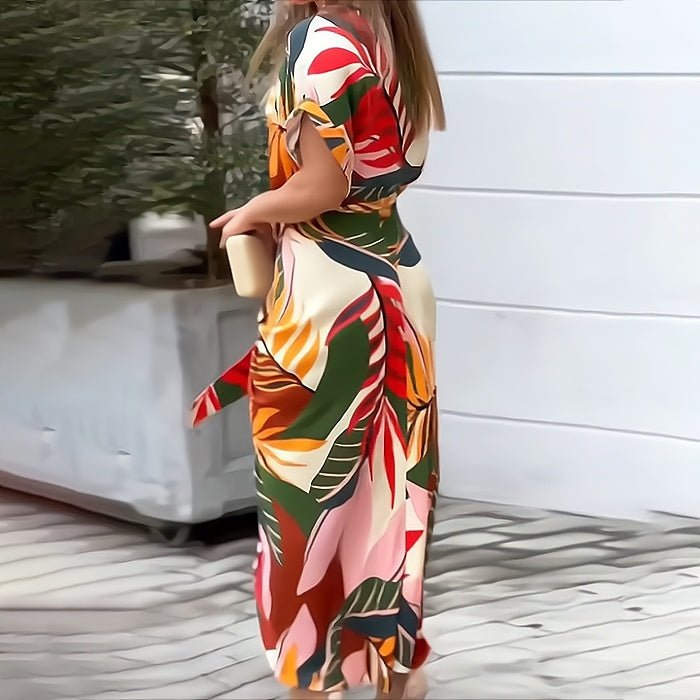 Femme portant Robes Clarisse | Robe Élégante Et Colorée Pour Femmes