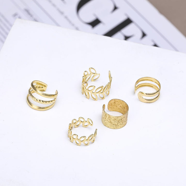 Femme portant Set d'oreilles Cléopatra | Set de Clips d'Oreille Ajourés