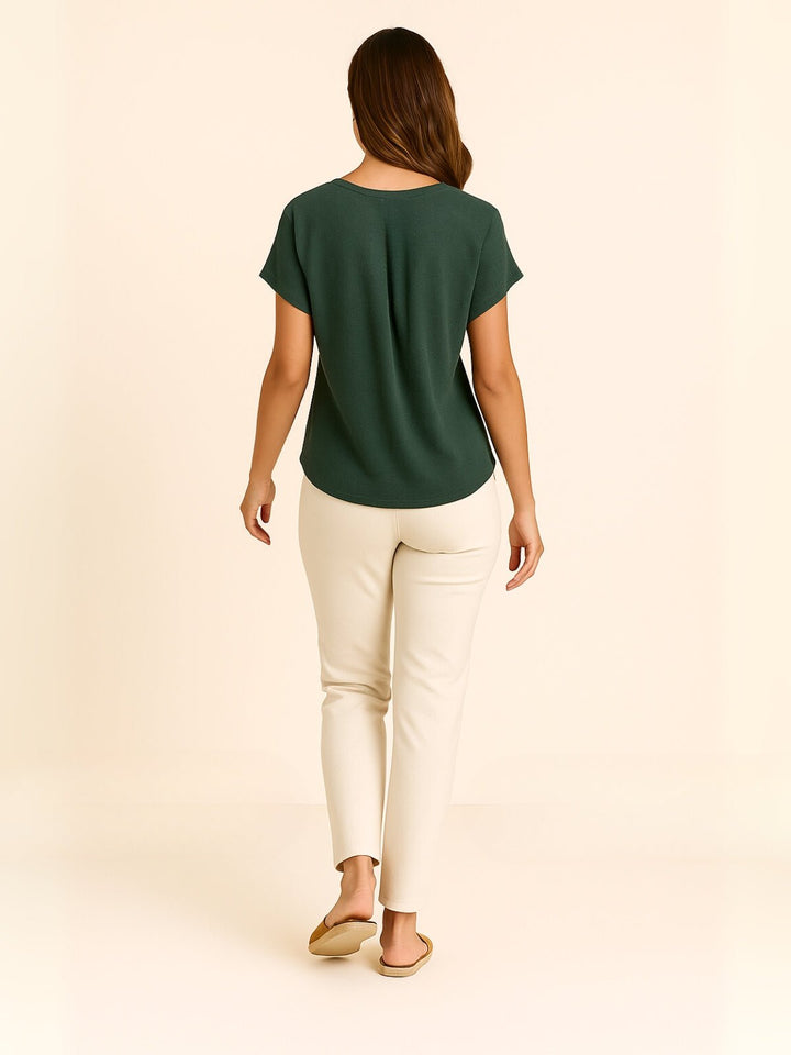 Femme portant Blouse Clézia | Blouse dentelle chic estivale
