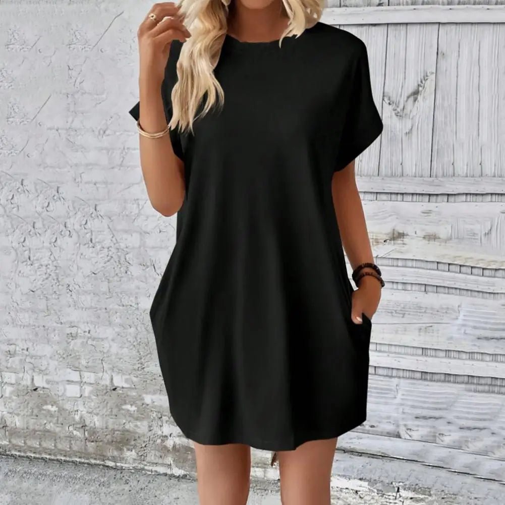Femme portant Robes Elenara | Robe vintage oversize à manches courtes pour femme