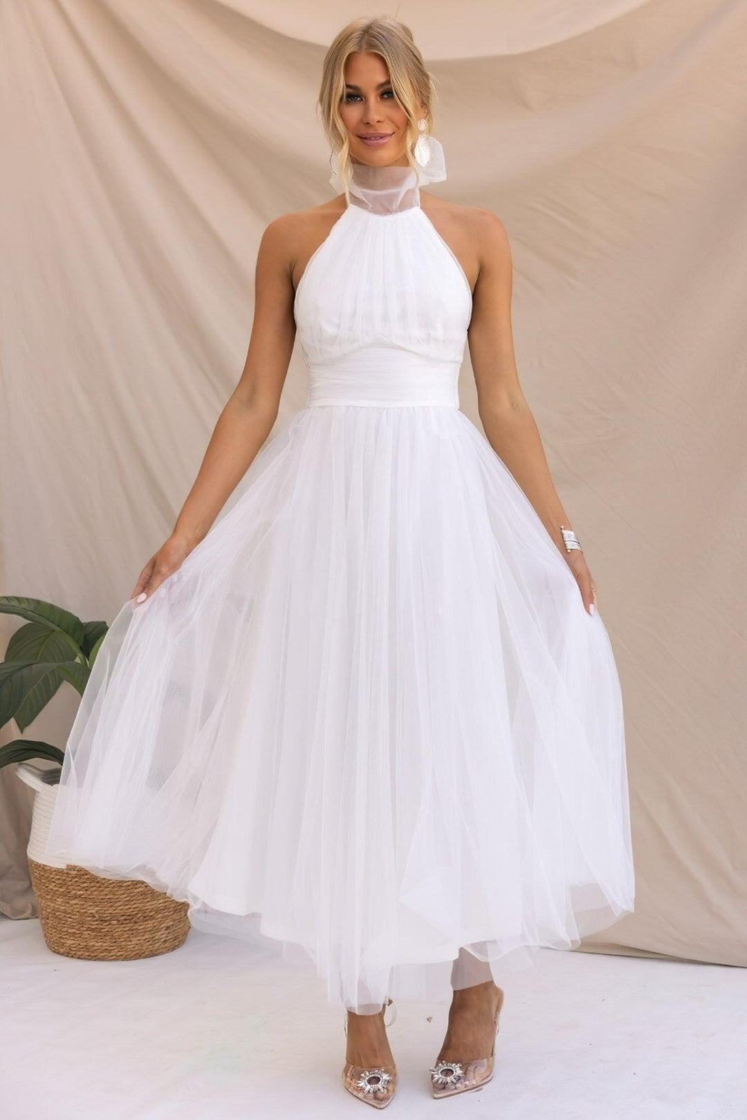 Femme portant Robes Elisia | Robe De Soirée Élégante Sans Manches Pour Femmes