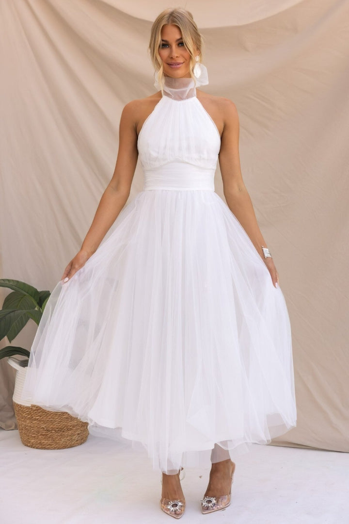 Femme portant Robes Elisia | Robe De Soirée Élégante Sans Manches Pour Femmes