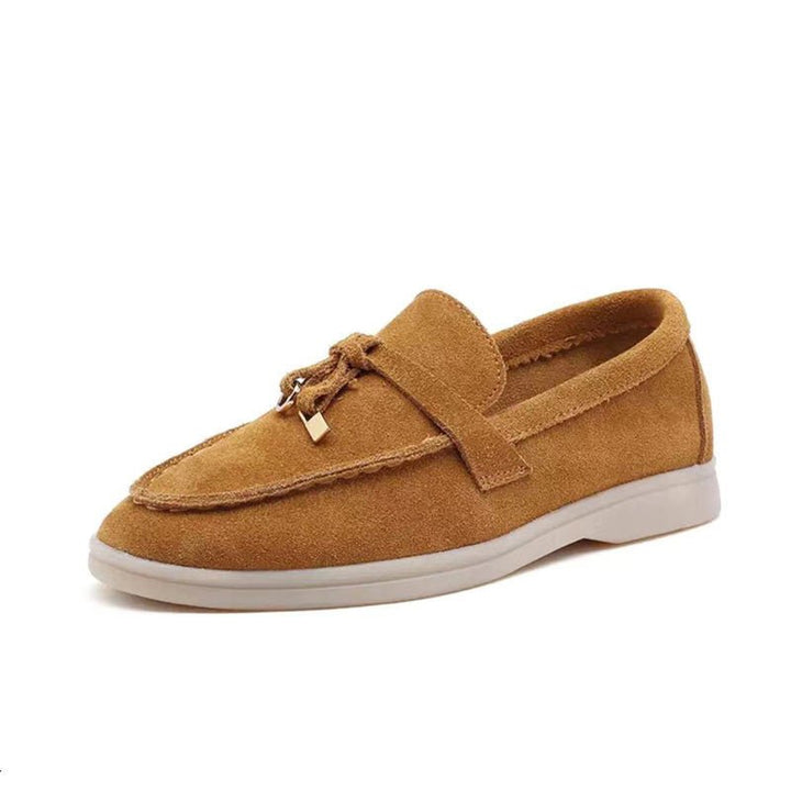 Femme portant Mocassins Elody | Mocassins Décontractés Pour Femmes | Plats