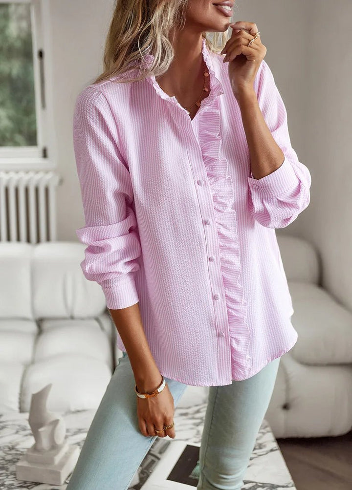 Femme portant Chemisiers Elora | Blouse Élégante et Polyvalente
