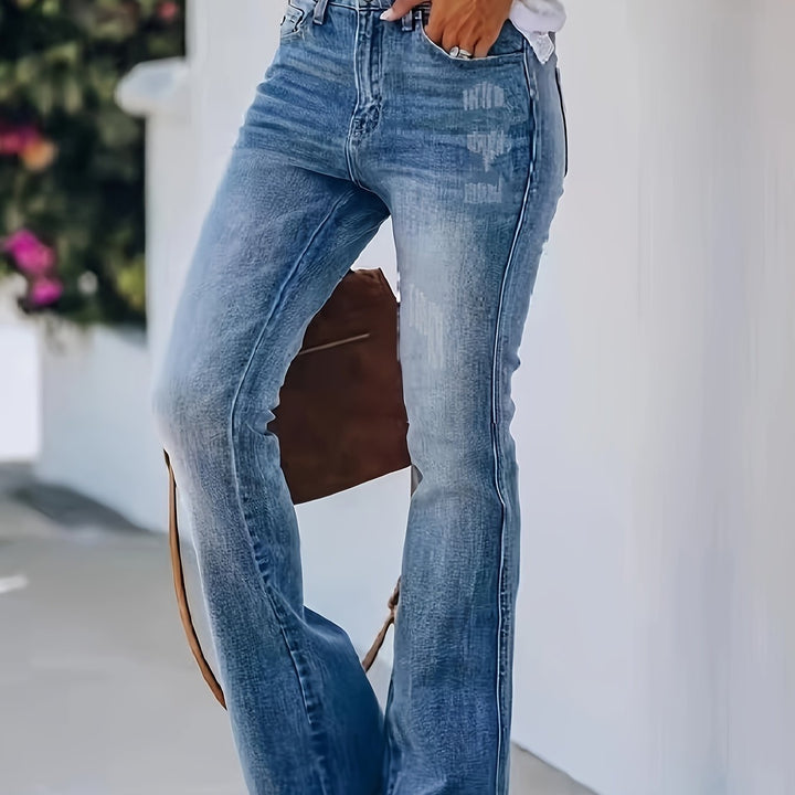 Femme portant Jean flare Elvena | Jean flare extensible taille mi - basse