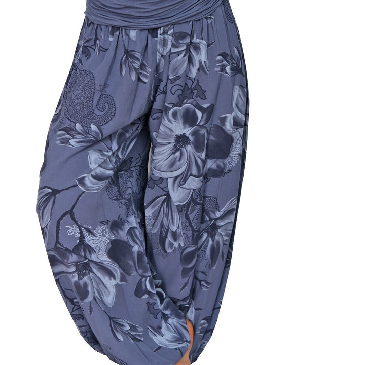 Femme portant Sarouel Elyrane | Sarouel fleuri bohème et léger