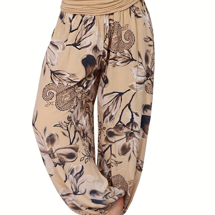 Femme portant Sarouel Elyrane | Sarouel fleuri bohème et léger