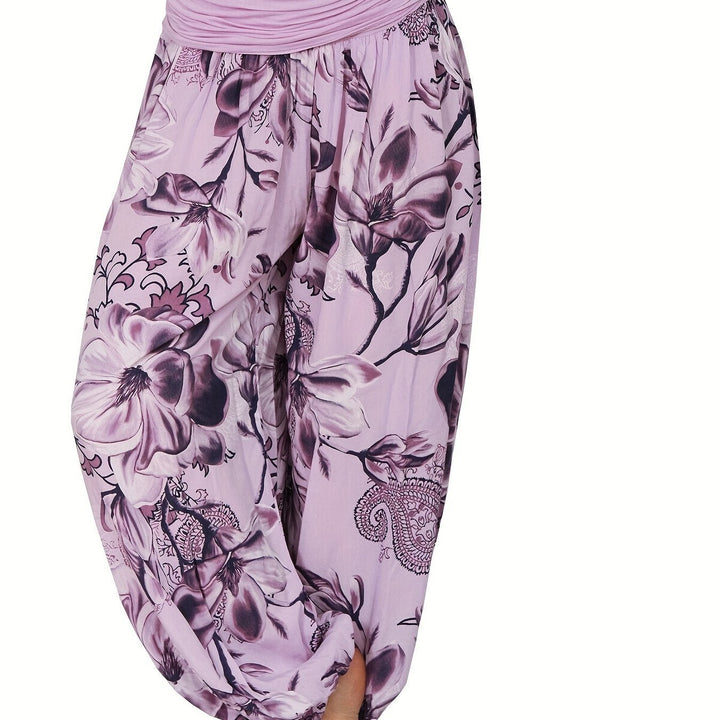 Femme portant Sarouel Elyrane | Sarouel fleuri bohème et léger
