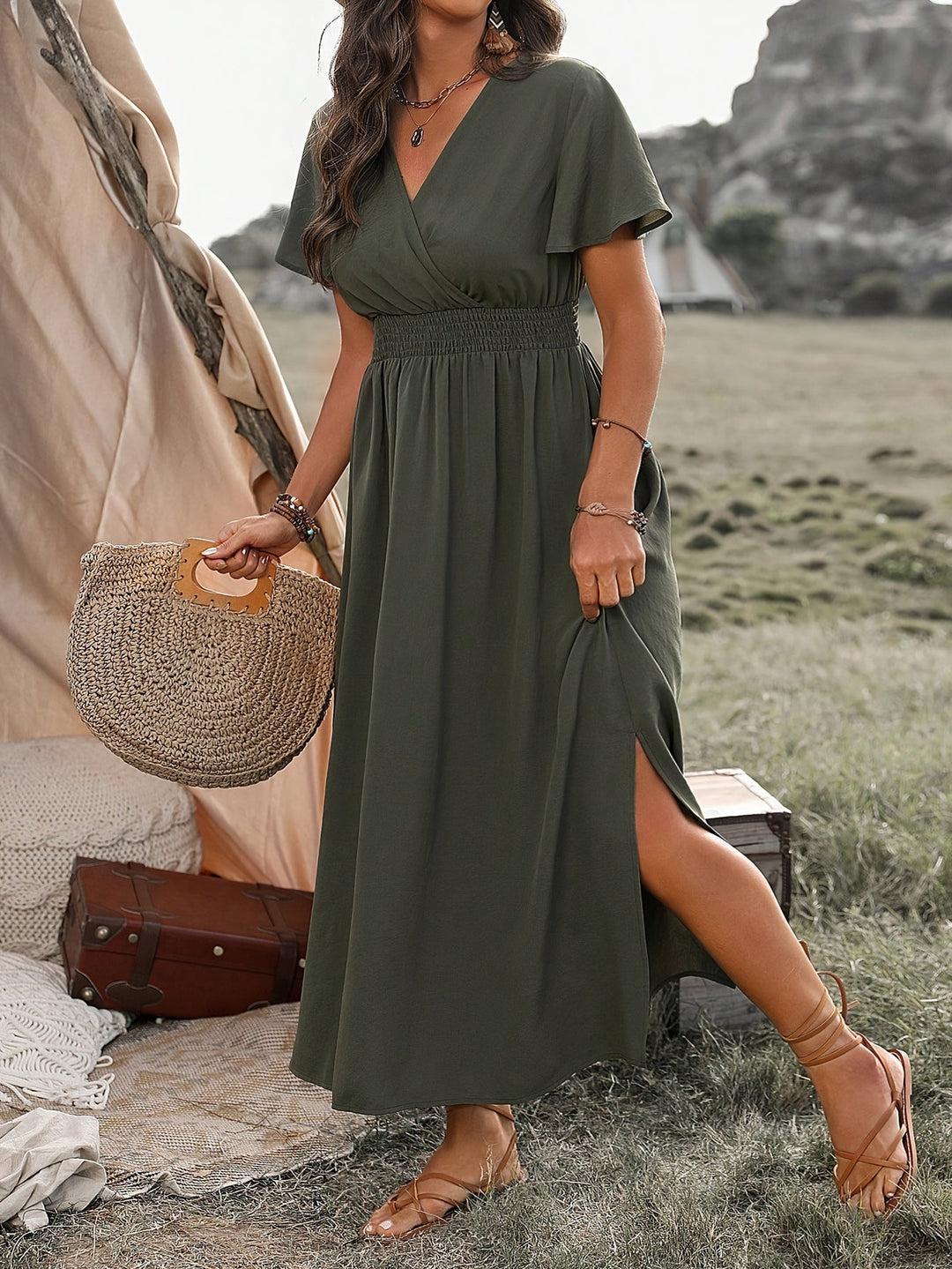 Femme portant Robes Evelindra | Femme Robe Plissée avec Taille Lacée
