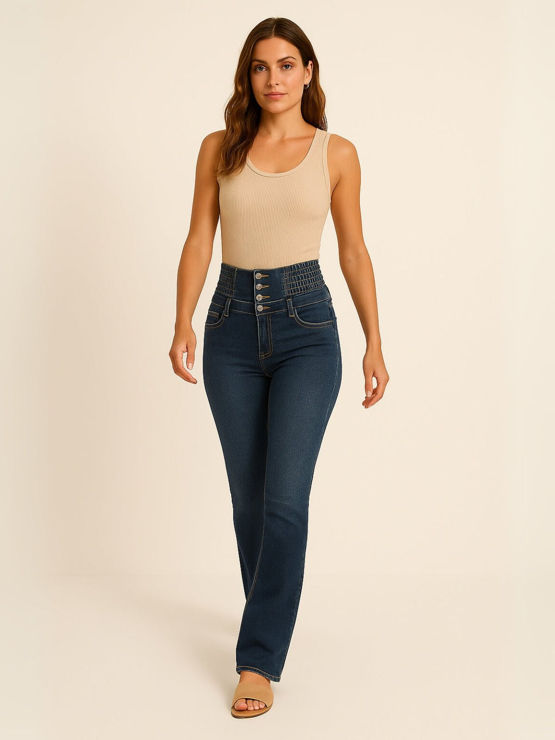 Femme portant Jean flare Ferlyna | Jean flare sculptant taille haute stretch