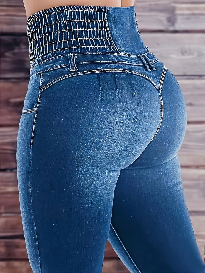 Femme portant Jean flare Ferlyna | Jean flare sculptant taille haute stretch