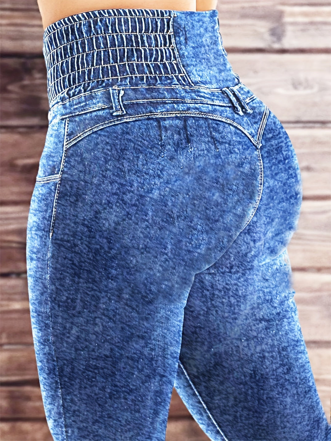 Femme portant Jean flare Ferlyna | Jean flare sculptant taille haute stretch
