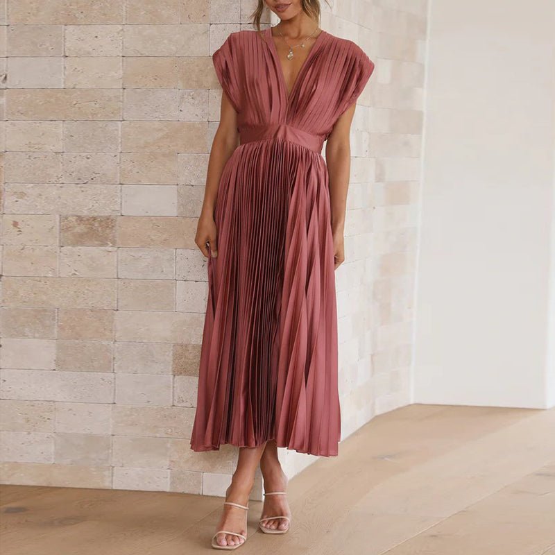 Femme portant Robe Cérémonie Isadora | Robe Midi Élégante