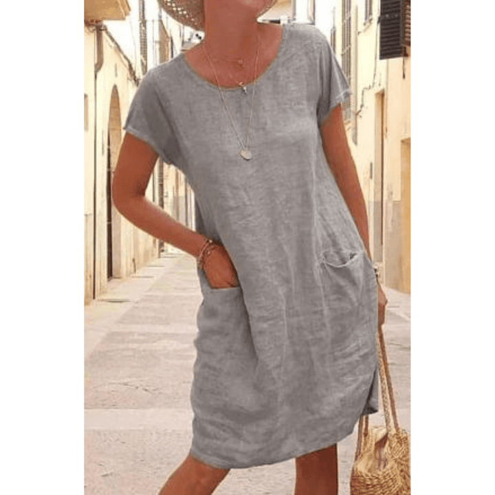 Femme portant Robes Leonia | Robe unie élégante à col rond pour femme