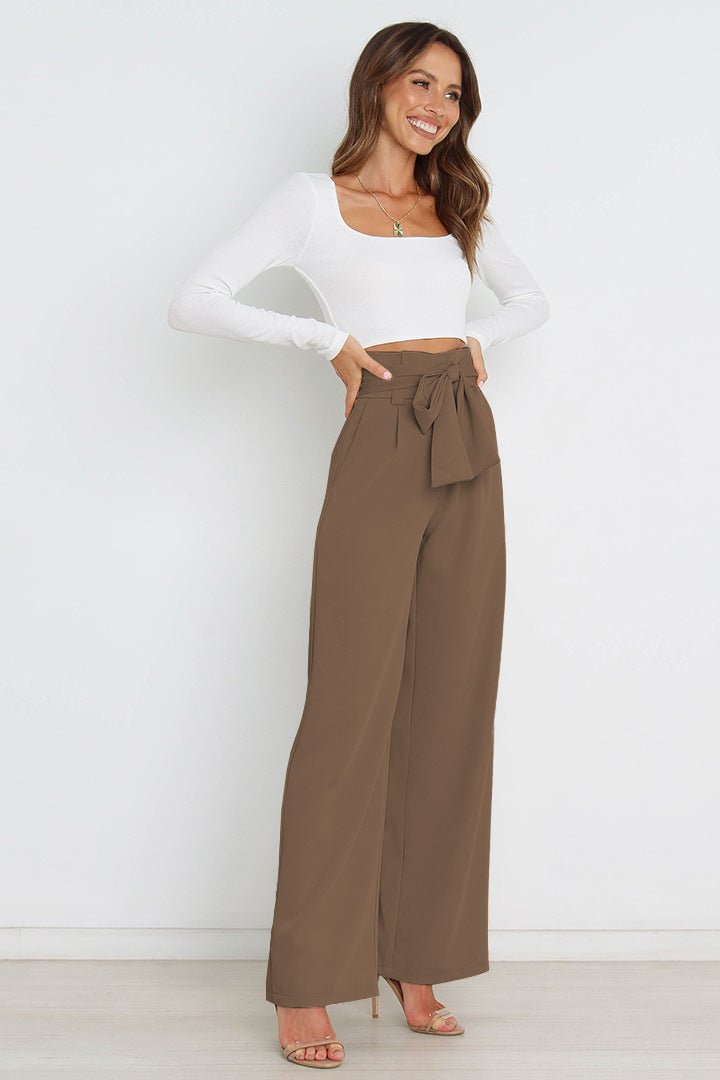 Femme portant Pantalons Lilou | Pantalon Léger Pour Femme | Sophistication Décontractée