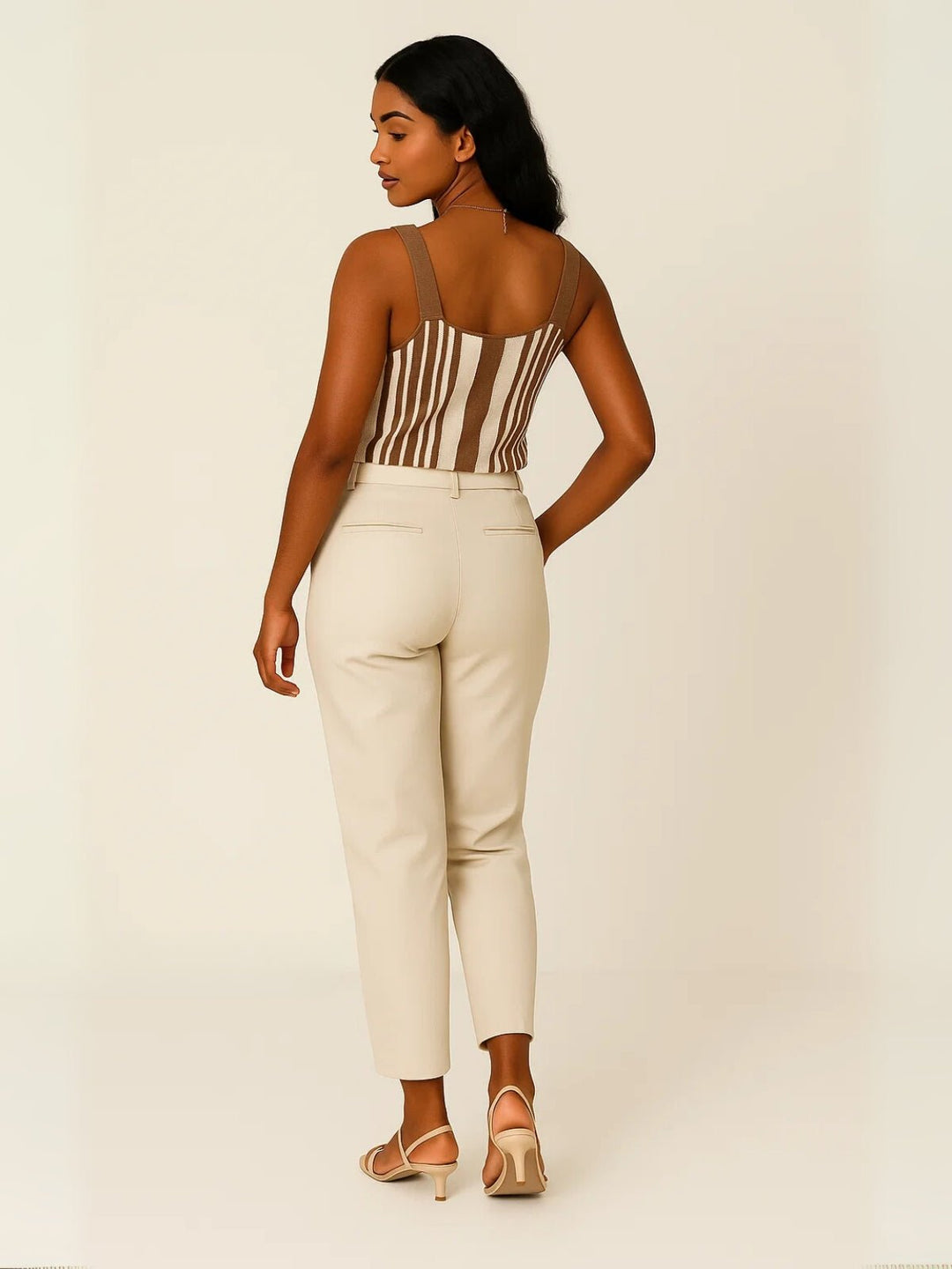 Femme portant Débardeur Linéava | Débardeur rayé boutonné chic