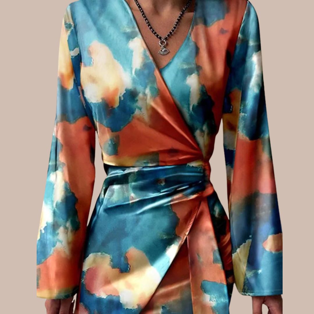 Femme portant Robe sexy Marilys | Robe portefeuille imprimée