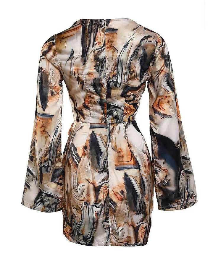 Femme portant Robe sexy Marilys | Robe portefeuille imprimée