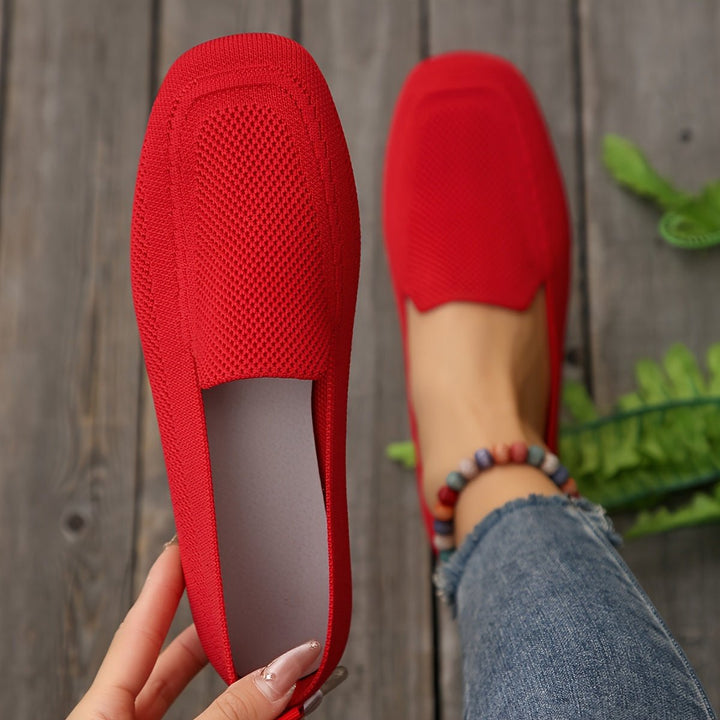 Femme portant Chaussures Merania | Chaussures Plates Tricotées Élégantes Pour Femmes