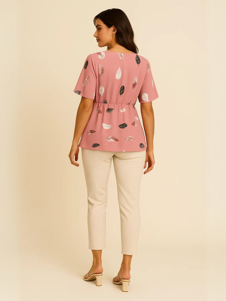 Femme portant Blouse Milayana | Blouse cache - cœur fleurie chic